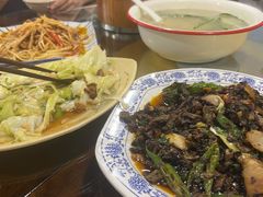 -聚八方土菜馆(余松路店)