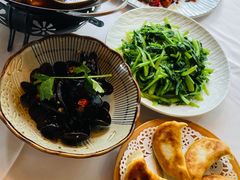 -龙门阵茶屋川菜馆(武康路店)