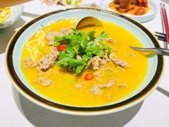 酸汤浸肥牛-宝燕海货工场(长江国际店)