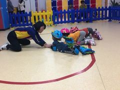 -乐翔轮滑(中庚漫游城店)