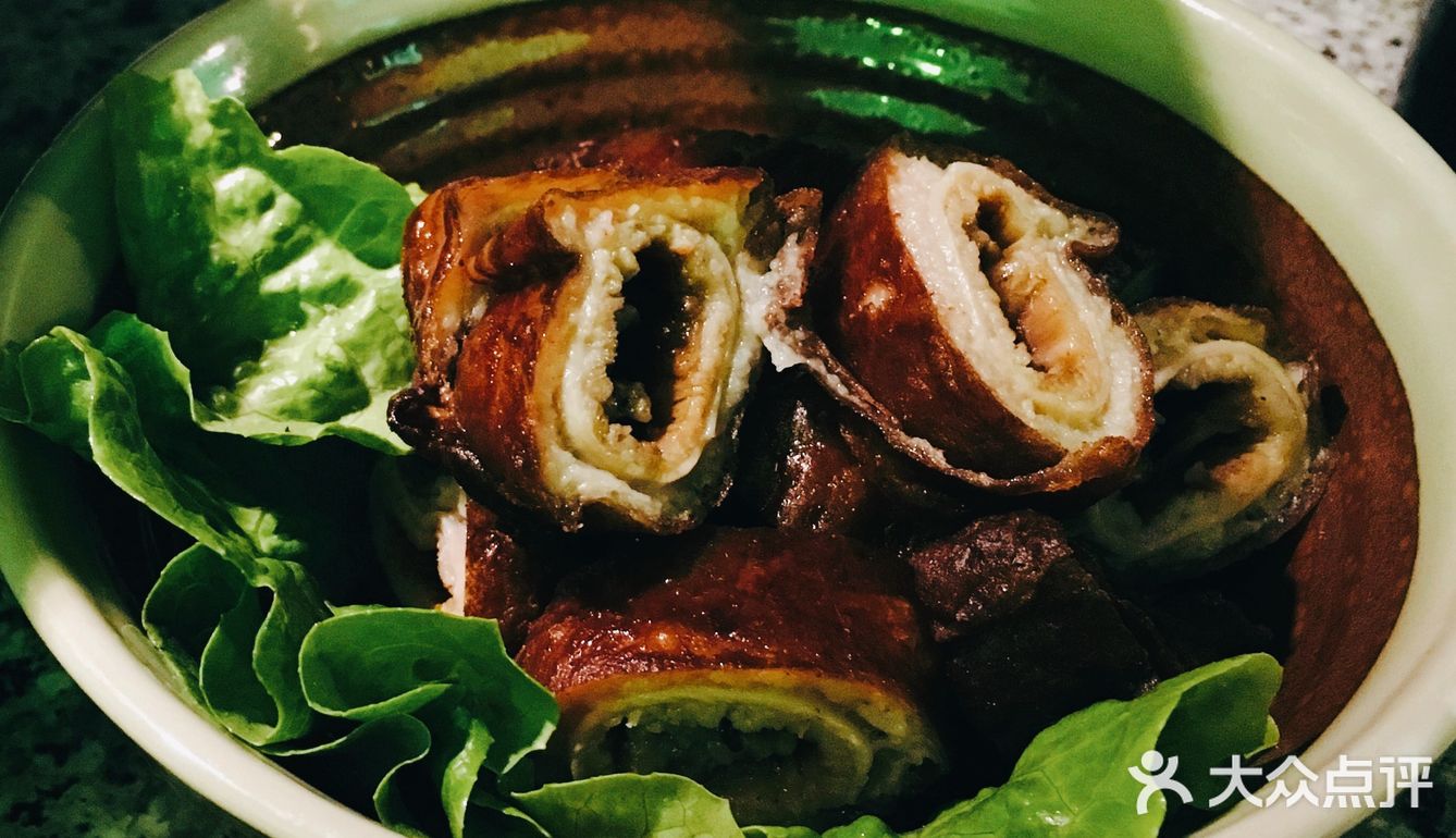 肉很扎实，配菜土豆特别好吃，小伙伴特别爱大白菜