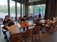 大堂-星巴克(南翔五彩城店)