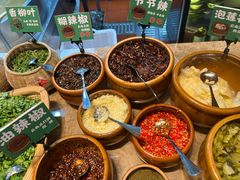 -云阿蛮云南生烫牛肉米线(奉贤路店)