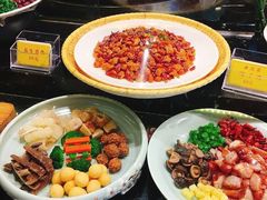 -万重锦·人文川菜馆(骡马市店)