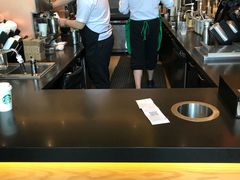 -星巴克(汇亚大厦店)