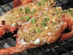 -亚龙湾亚泰商业街