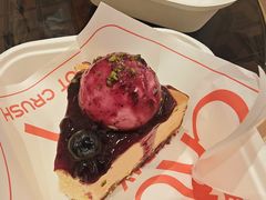 -HOT CRUSH趁热集合·现烤面包(上海环球港店)