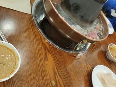 -楼外楼大刀肉传统火锅居(博学路店)