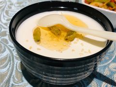 手工自制酸奶-巴扎美食·新疆菜·西域歌舞表演餐厅(新疆大厦店)