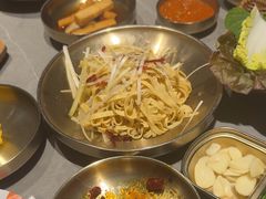 -草家酱蟹炭火烤肉店(珲春南路一店)