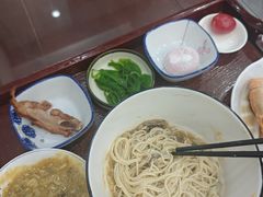 -百年老字号·观振兴蟹黄面·三虾面·苏式面(观前街富仁坊巷店)