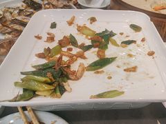 -鑫渔港海鲜本地菜·山海关浑锅(东戴河店)