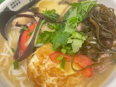 -蒙自源米线大王(花园城商场店)