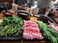 -呷哺呷哺(松北万象汇店)