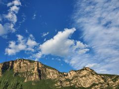 -百里峡七彩艺术小镇