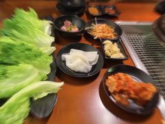 -肉甲韩国木炭烤肉(新壹街1店)