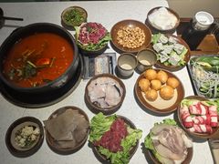 -贵府酸汤牛肉火锅·贵州老字号(飞山街店)