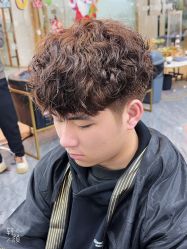 -藤野造型烫染·漂发