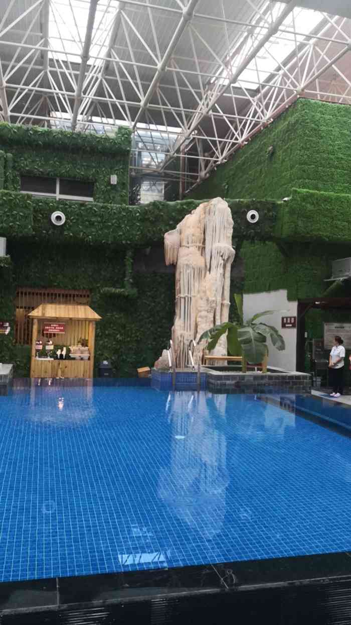 兴芮温泉会馆-"朋友介绍,这里有吃吃喝喝,有玩玩闹闹!周.