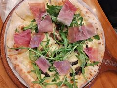 黑松露风干火腿披萨-COMMUNE幻师(五角场店)