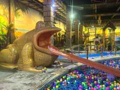 -泉城欧乐堡戏水湾艺术养生温泉