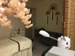 -至臻康妍健康管理中心