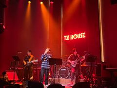 -TZ House音乐现场(来福士中心店)