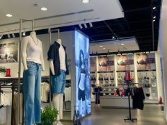 -首创奥特莱斯(西安店)