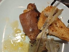 -金滏山烤肉·海鲜·火锅自助餐厅(襄阳万达店)