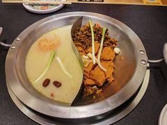 -沸炉重庆老火锅(军事博物馆店)