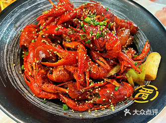 吃地道的油焖大虾，首选肥肥这个夏天有肥肥不减肥