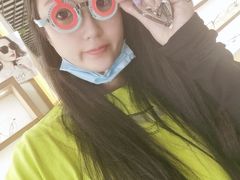 -视野联行眼镜·蔡司授权店(长白万象汇店)