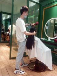 -逸丝风尚专注烫染