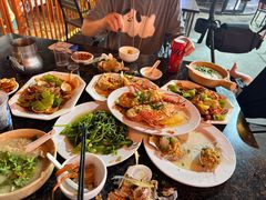 -岛中岛·海鲜大排档·万宁老字号(东澳店)