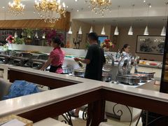 -泉福居酱骨头自助广场(南大街商业步行街店)