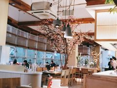 -蜜桃餐厅·伴山(湖滨商业街店)