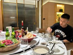 -红鼎豆捞·非遗鲍皇汤火锅(宝丰路店)