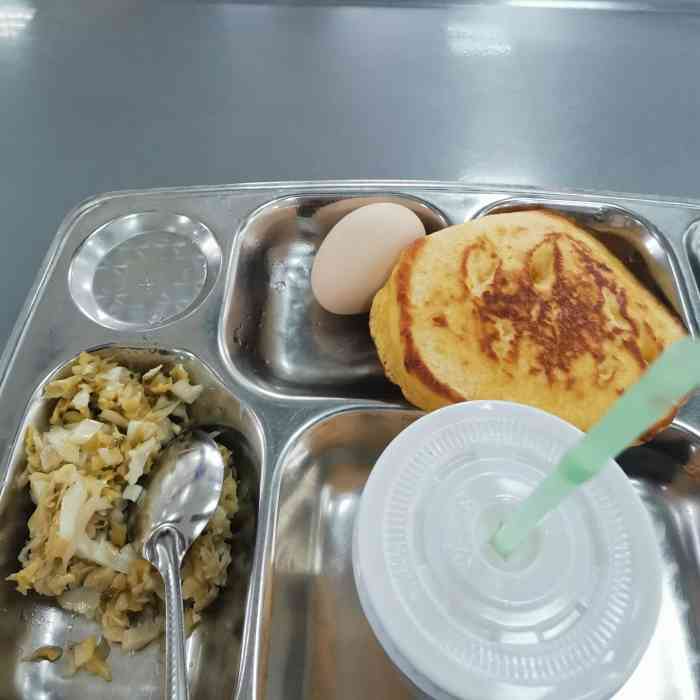 西南财经大学一粟堂-"[薄荷]环境: 食堂很大,基本不会出现没.