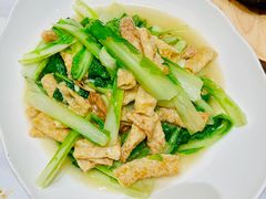 陈留豆腐棍炒小白菜-梅利汴京烤鸭•开封豫菜地标店(东大街店)