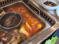 -巴渝瓦肆重庆鲜火锅(宝龙环湖店)