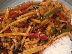 -西部马华清真兰州牛肉面·烧烤夜市(三里河店)