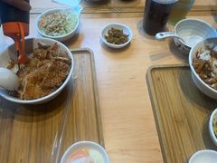 -熊吞·大碗丼烧肉饭(西市场嘉华店)