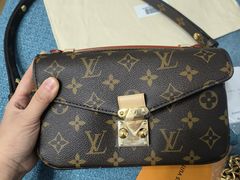 -LV路易威登(海信广场店)
