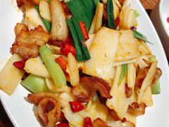 云南腊肉炒香笋-云海肴·汽锅鸡·云南菜(美罗城店)