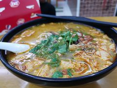 -龙香记桂林米粉(东扬威街11号楼店)