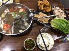 高汤锅-乡土黄·鲜牛肉火锅·小龙虾(兴业街店)