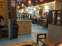 大堂-地锅公社·现炒地锅鸡·地锅鱼·夜宵(罗锦路店)