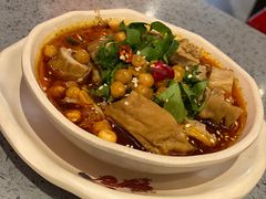 不够吃的冒肥肠-David’s Master Pot 大味麻辣烫