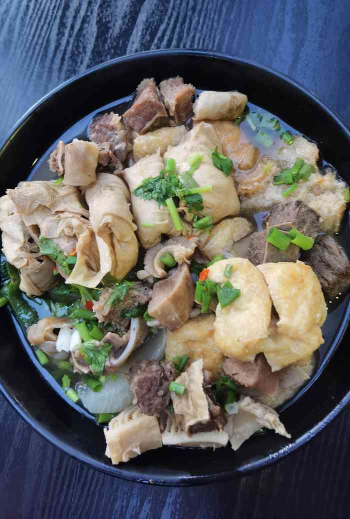 泥佬连州牛杂-"这是我认为红旗最好吃的麻辣烫✧٩(ˊωˋ..."-大