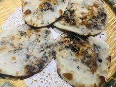 梅菜干烧饼-江南韵·无锡太湖文化体验餐厅(凤凰天街店)